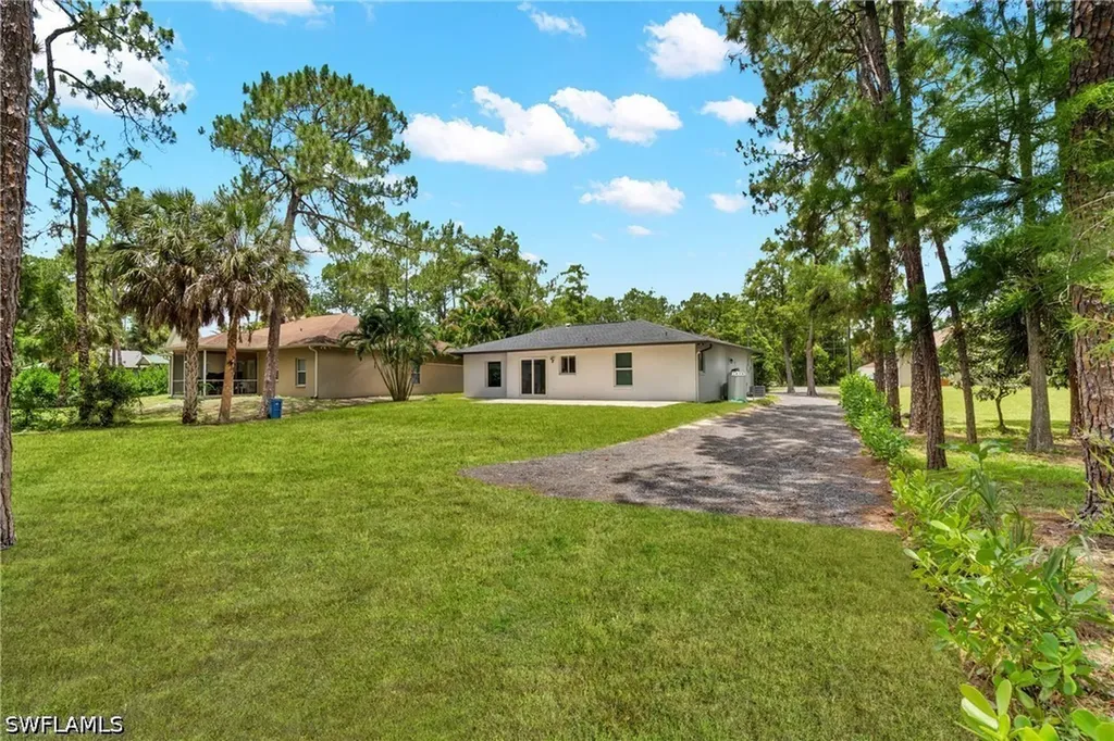 1740 20th Avenue NE Naples FL 34120