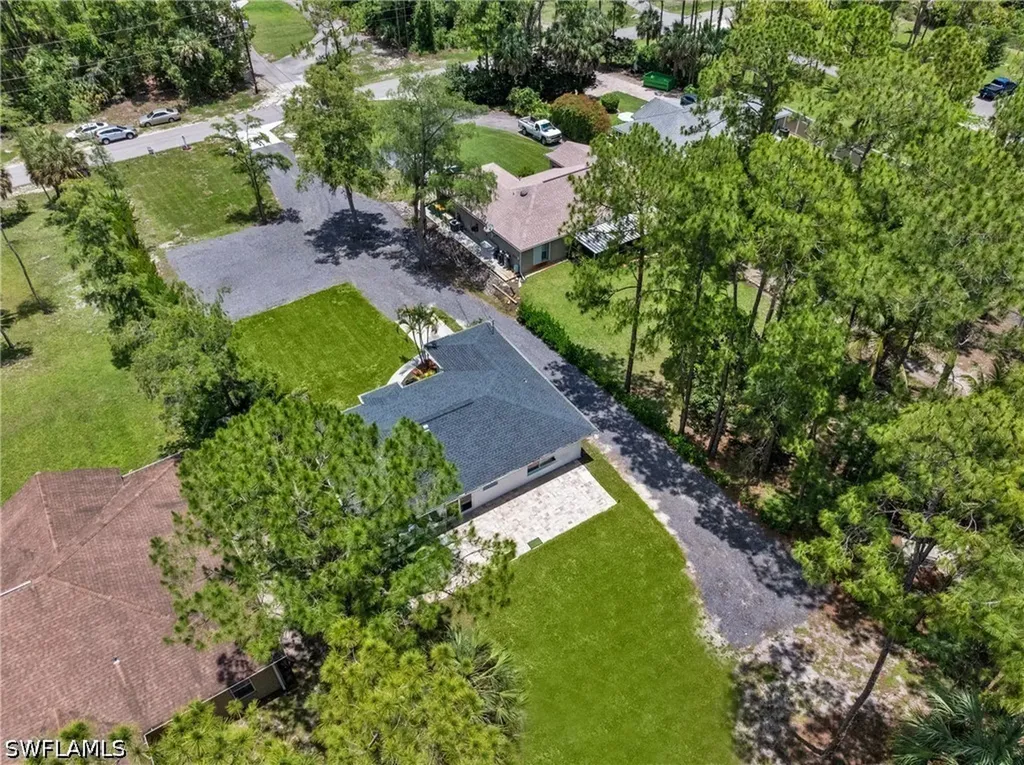 1740 20th Avenue NE Naples FL 34120