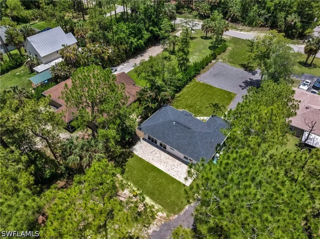 1740 20th Avenue NE Naples FL 34120