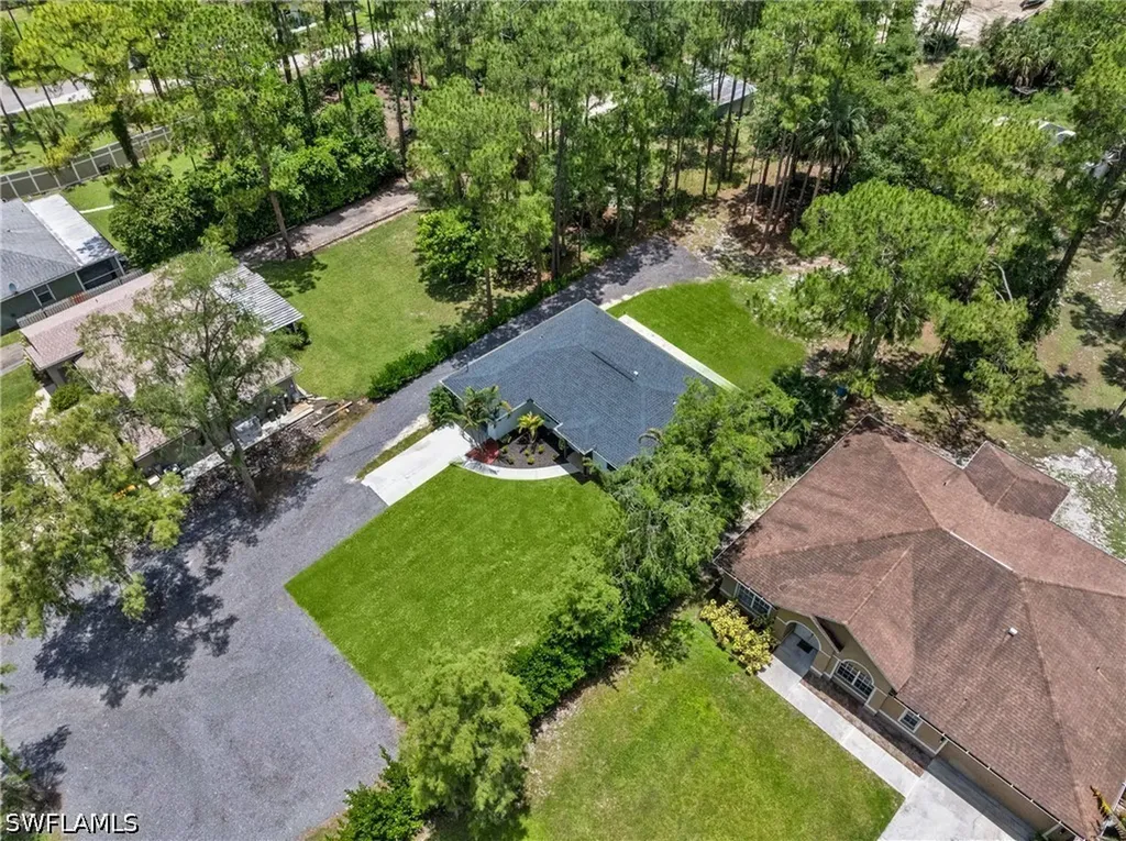 1740 20th Avenue NE Naples FL 34120
