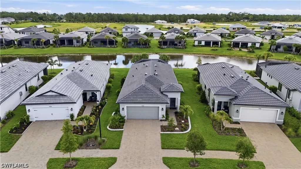 1940 Sierra Court Naples FL 34120