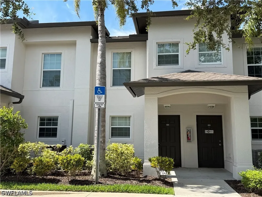 Naples FL, 9073 Gervais Circle, Unit 1007