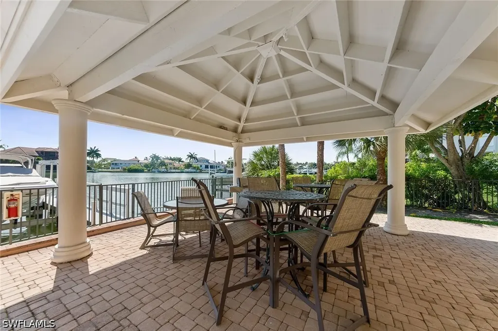 10620 Gulf Shore Drive Naples FL 34108