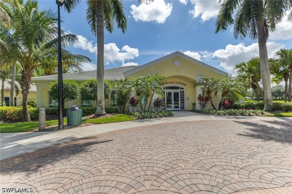 2656 Somerville Loop Cape Coral FL 33991
