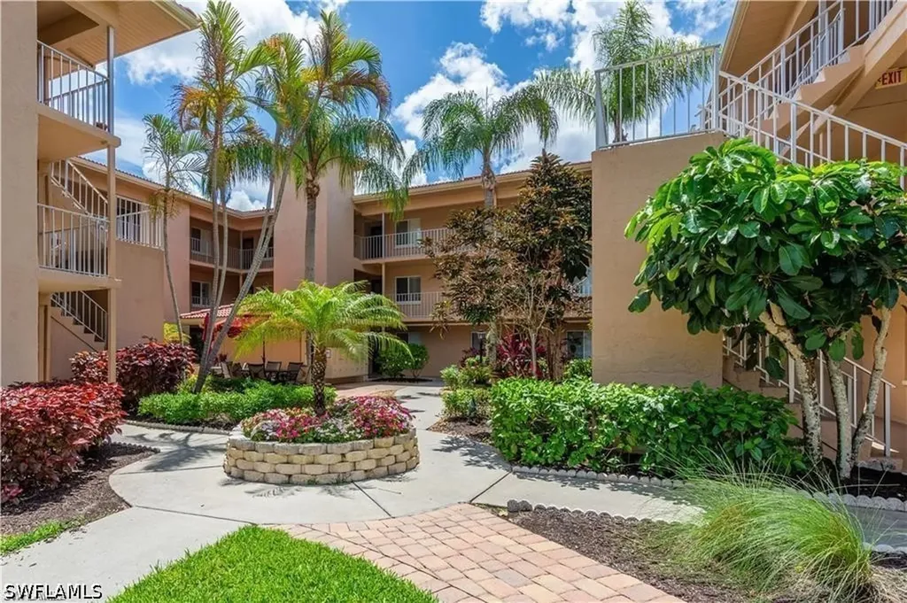 1075 Foxfire Lane Naples FL 34104