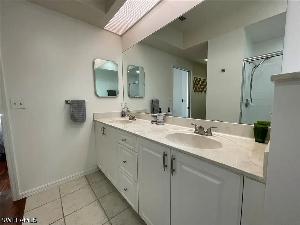 5708 Greenwood Circle Naples FL 34112