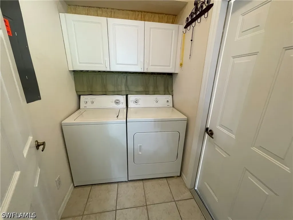 5708 Greenwood Circle Naples FL 34112