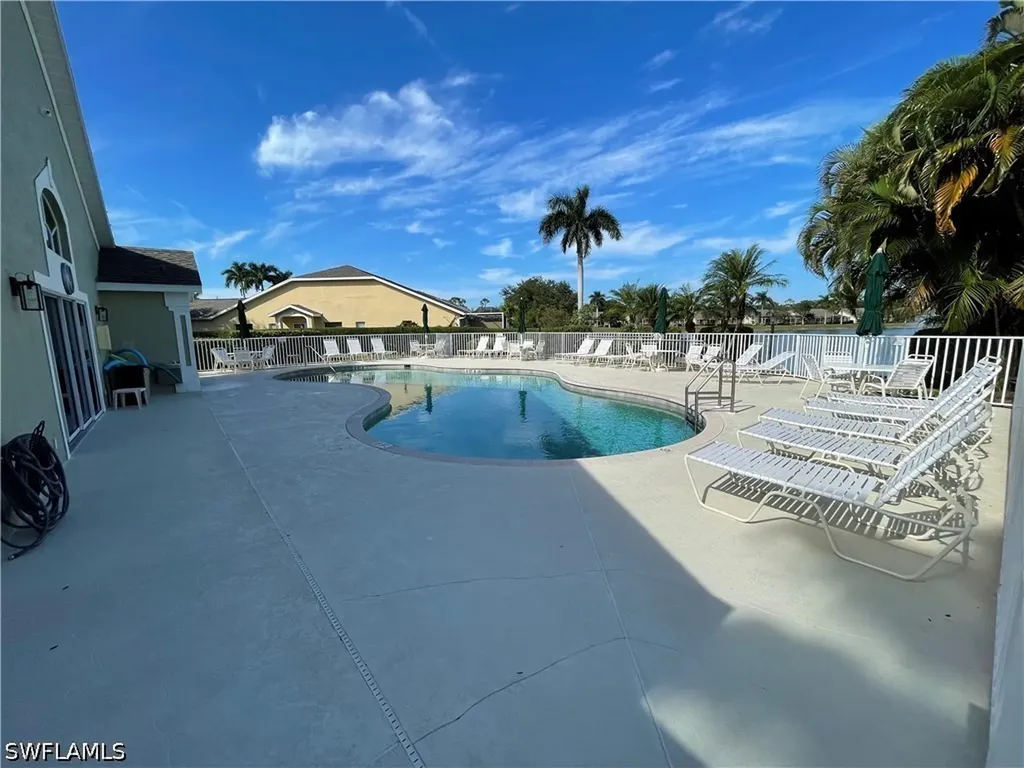 5708 Greenwood Circle Naples FL 34112