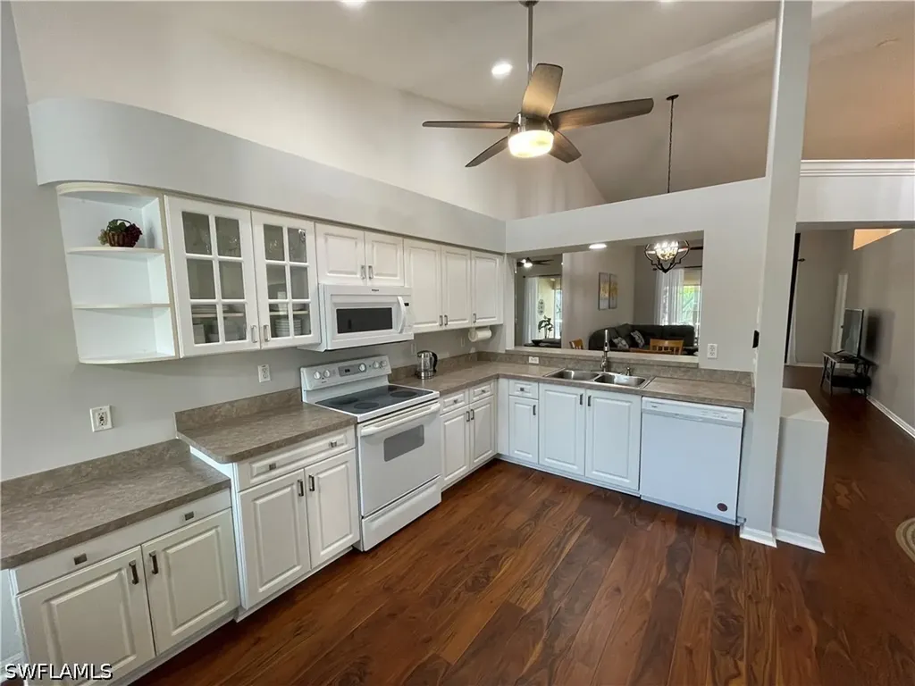 5708 Greenwood Circle Naples FL 34112