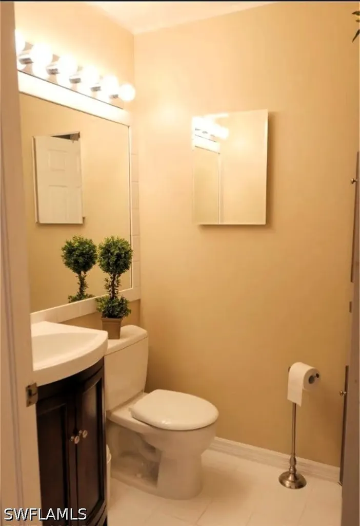 1018 Woodshire Lane Naples FL 34105