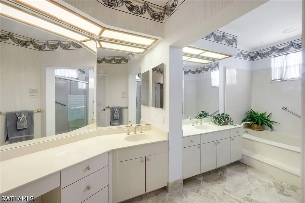 828 Hideaway Circle E Marco Island FL 34145