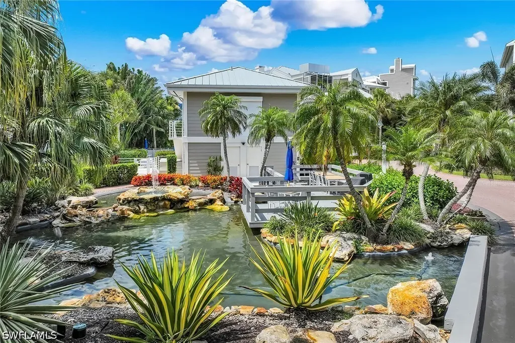 828 Hideaway Circle E Marco Island FL 34145