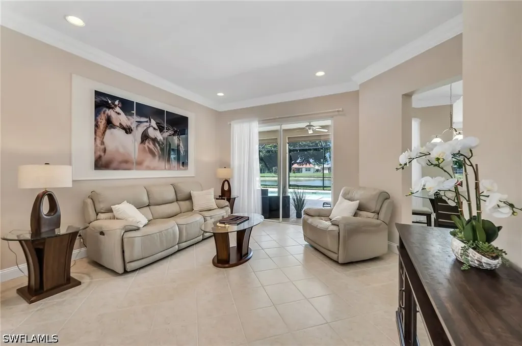 934 Tropical Bay Court Naples FL 34120