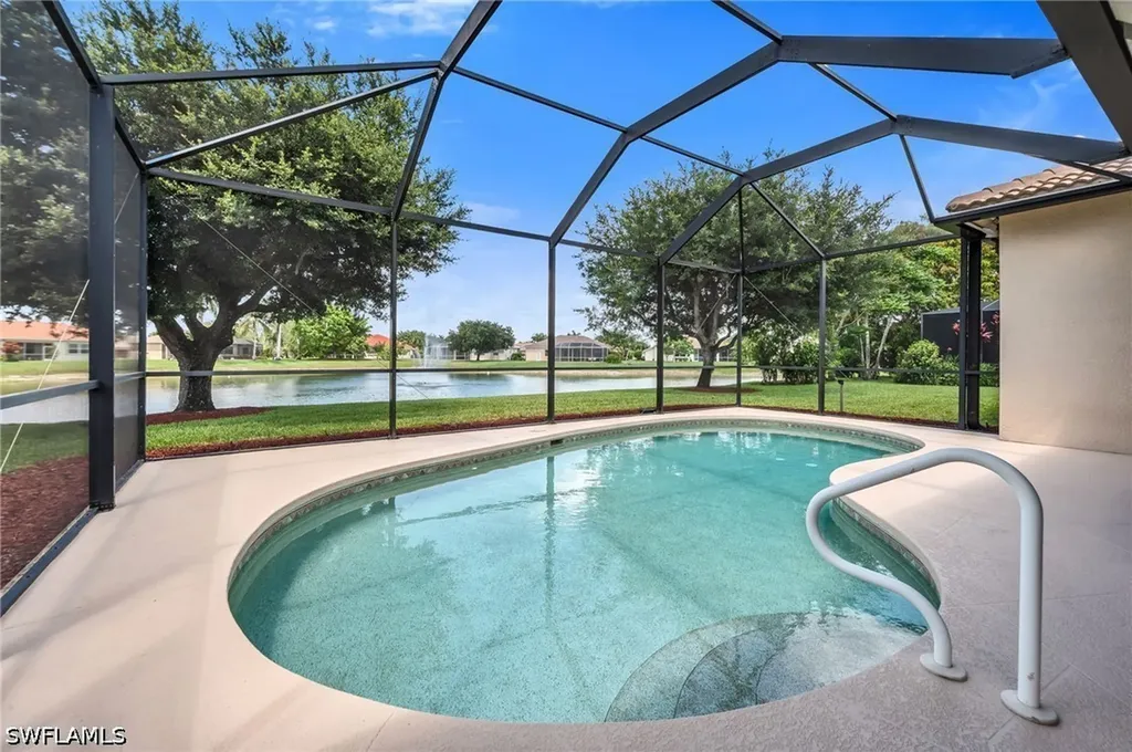 934 Tropical Bay Court Naples FL 34120