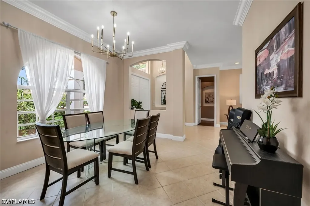 934 Tropical Bay Court Naples FL 34120