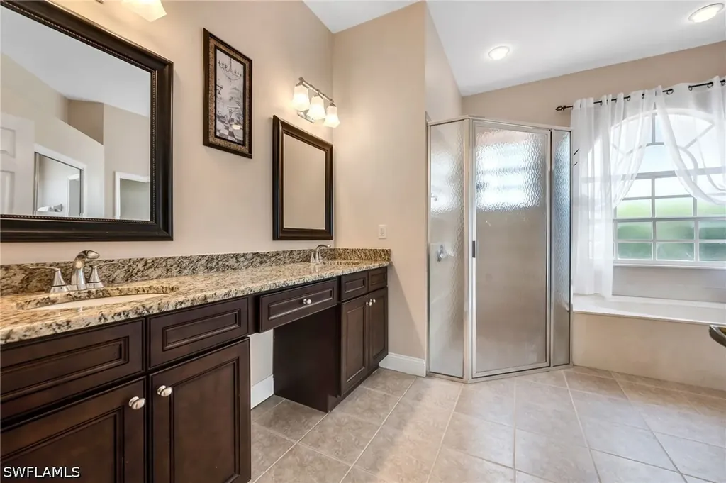 934 Tropical Bay Court Naples FL 34120