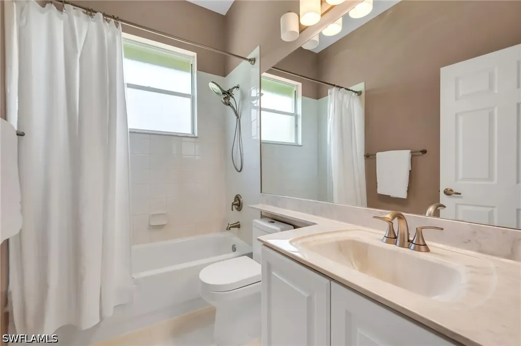 934 Tropical Bay Court Naples FL 34120