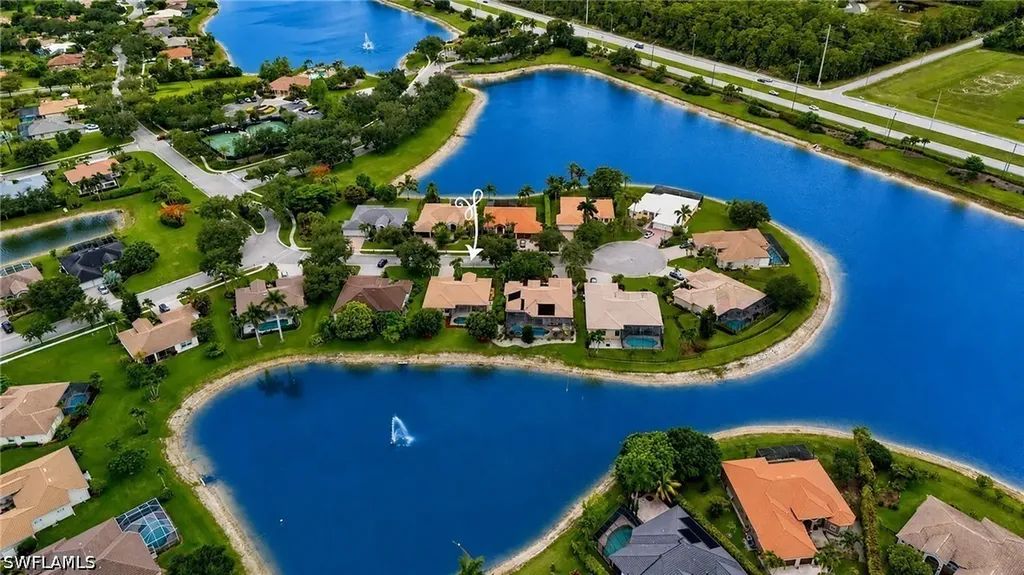 934 Tropical Bay Court Naples FL 34120