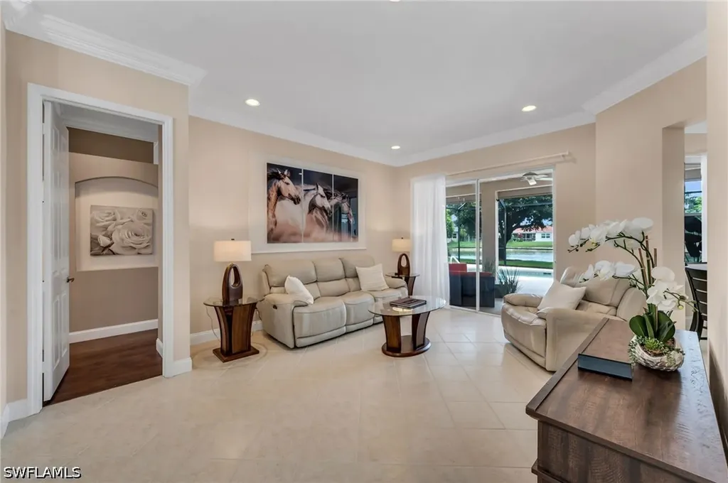 934 Tropical Bay Court Naples FL 34120
