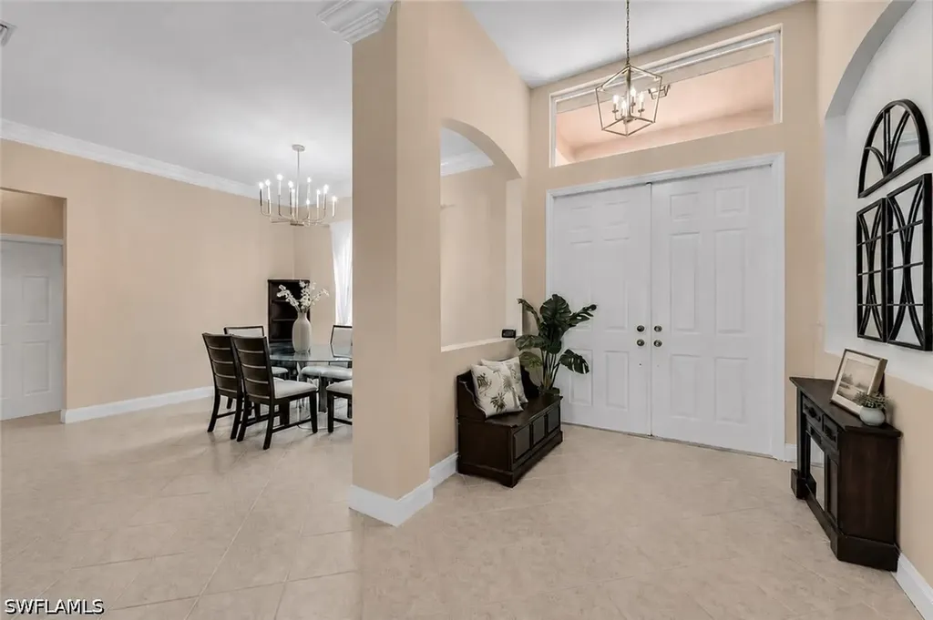 934 Tropical Bay Court Naples FL 34120