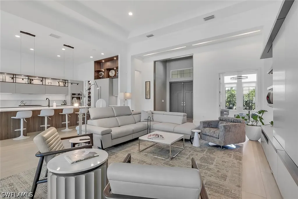 8777 Santo Domingo Drive Naples FL 34112
