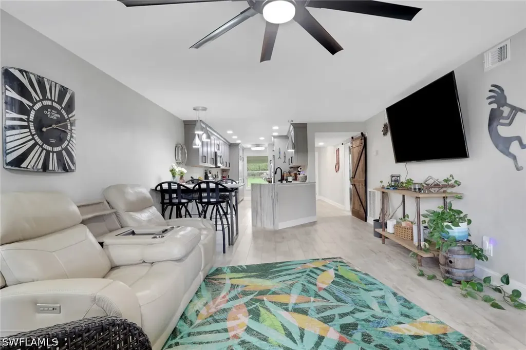 912 SW 48th Terrace Cape Coral FL 33914