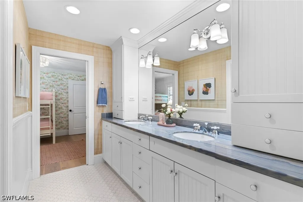 436 Corbel Drive Naples FL 34110