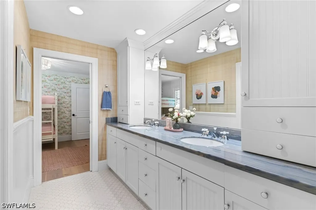 436 Corbel Drive Naples FL 34110