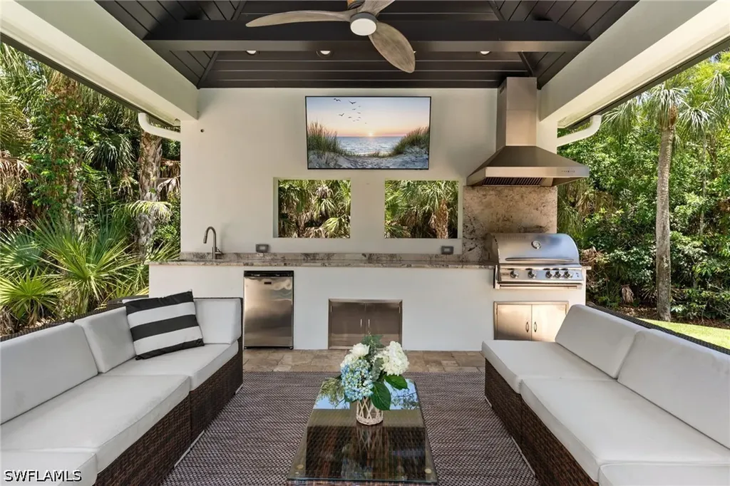 436 Corbel Drive Naples FL 34110