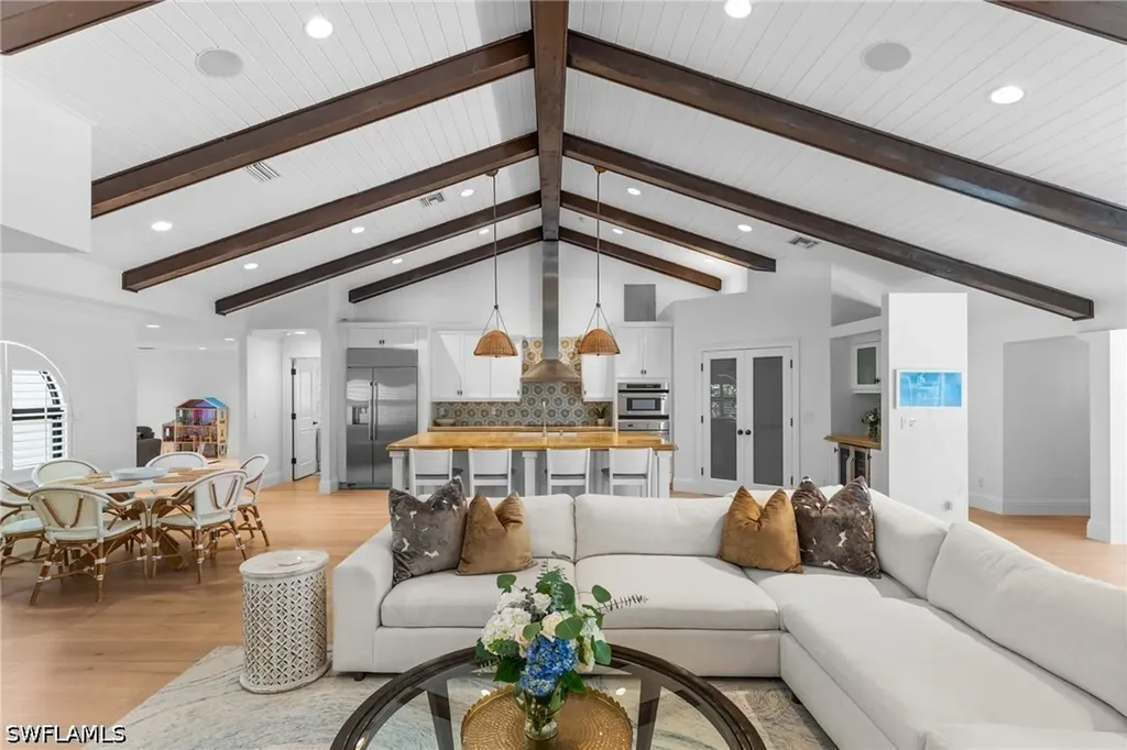 436 Corbel Drive Naples FL 34110