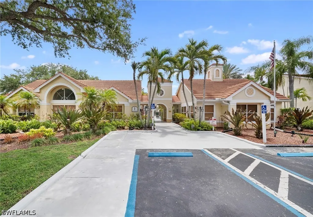 12700 Equestrian Circle Fort Myers FL 33907