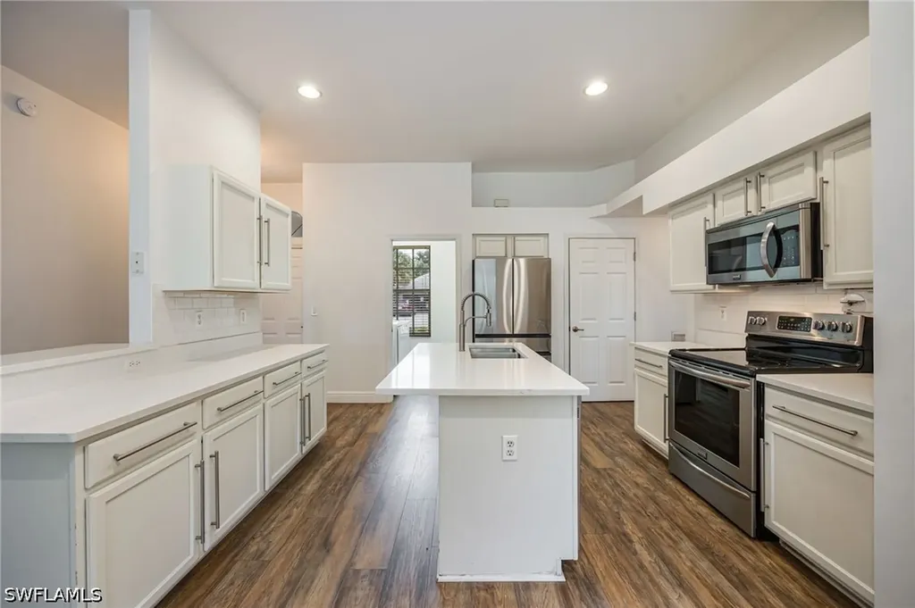 6477 Autumn Woods Boulevard Naples FL 34109
