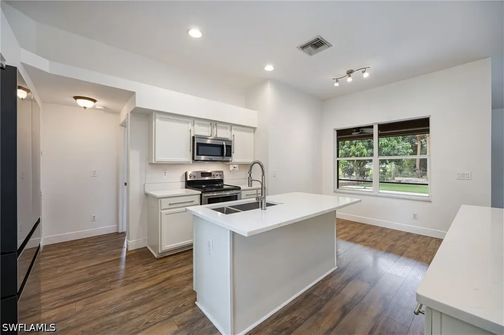 6477 Autumn Woods Boulevard Naples FL 34109