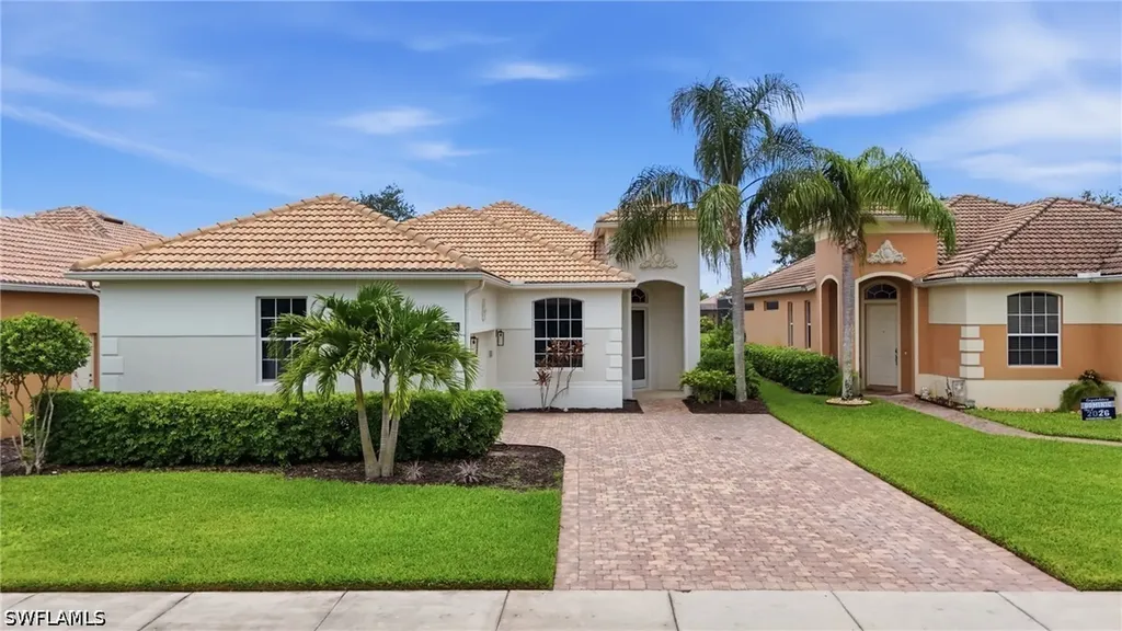 15464 Cortona Way Naples FL 34120