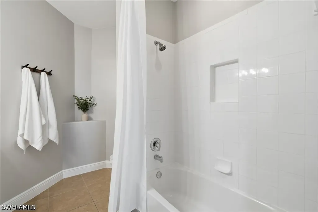 15464 Cortona Way Naples FL 34120