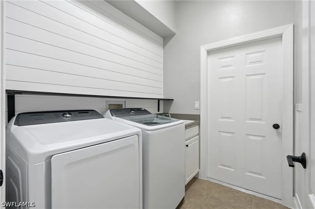 15464 Cortona Way Naples FL 34120