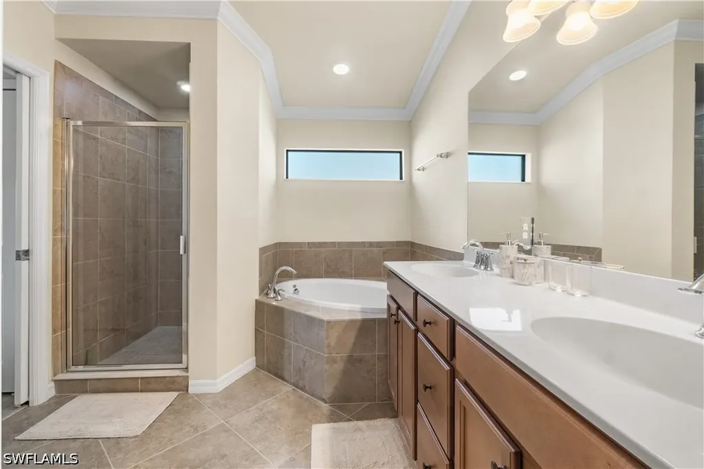 9510 Avellino Way Naples FL 34113