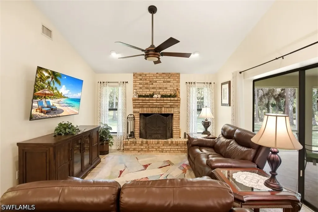 5231 Hickory Wood Drive Naples FL 34119