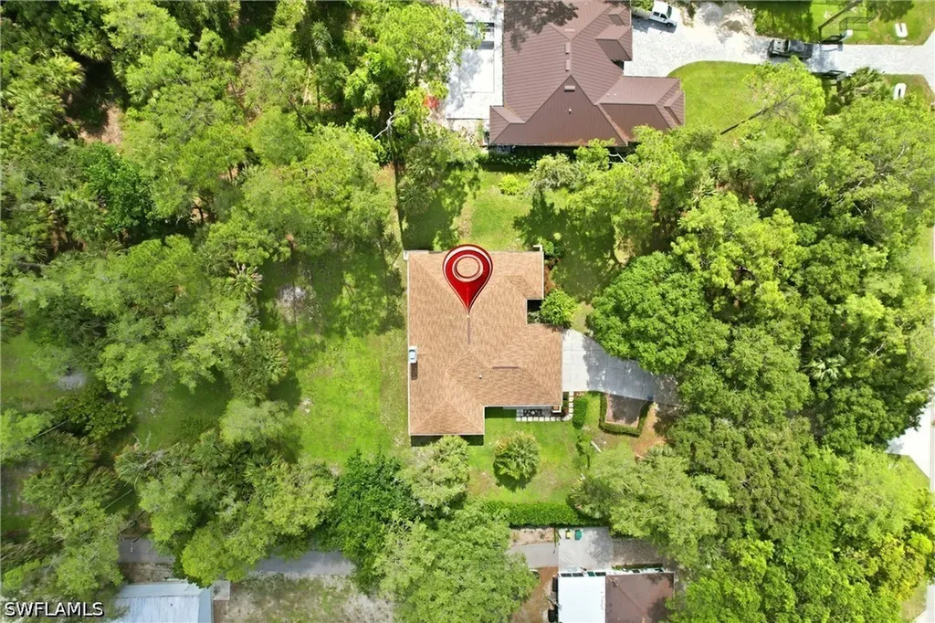 5231 Hickory Wood Drive Naples FL 34119