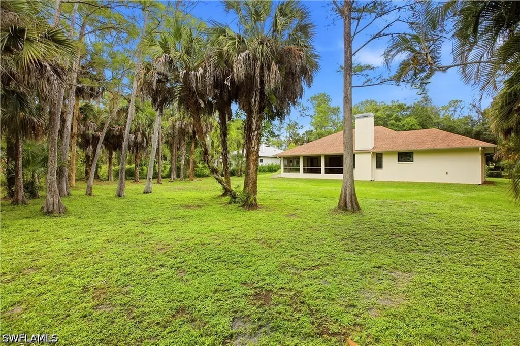 5231 Hickory Wood Drive Naples FL 34119