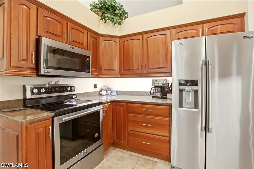 5231 Hickory Wood Drive Naples FL 34119