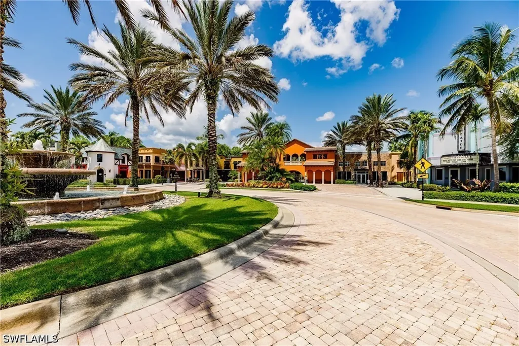 9111 Capistrano Street S Naples FL 34113