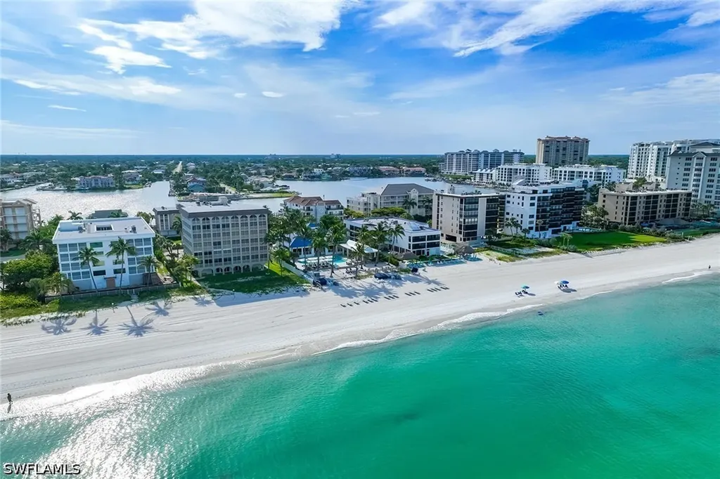 557 100th Avenue N Naples FL 34108
