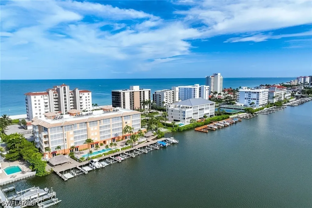 557 100th Avenue N Naples FL 34108