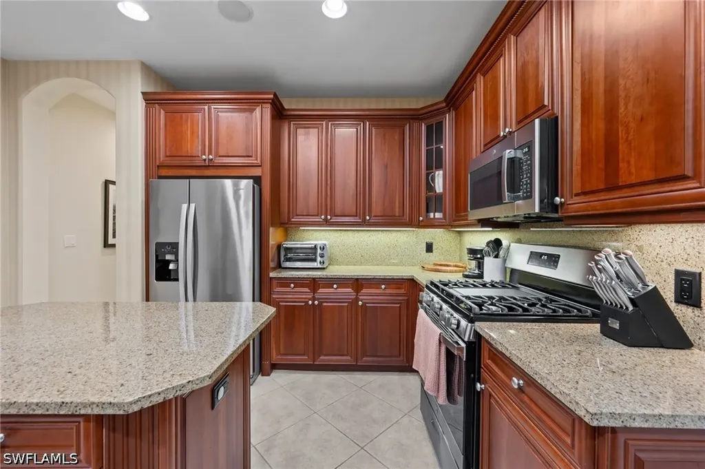 2809 Tiburon Boulevard E Naples FL 34109