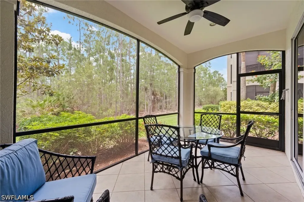 2809 Tiburon Boulevard E Naples FL 34109