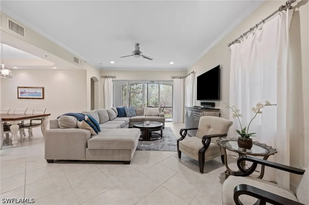 2809 Tiburon Boulevard E Naples FL 34109