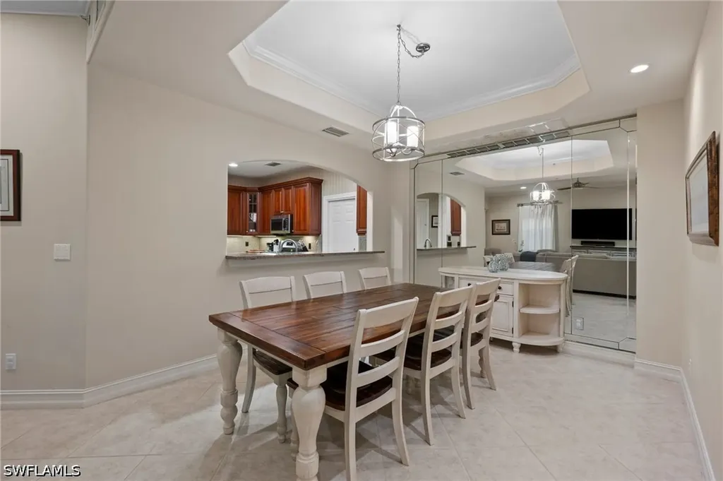 2809 Tiburon Boulevard E Naples FL 34109