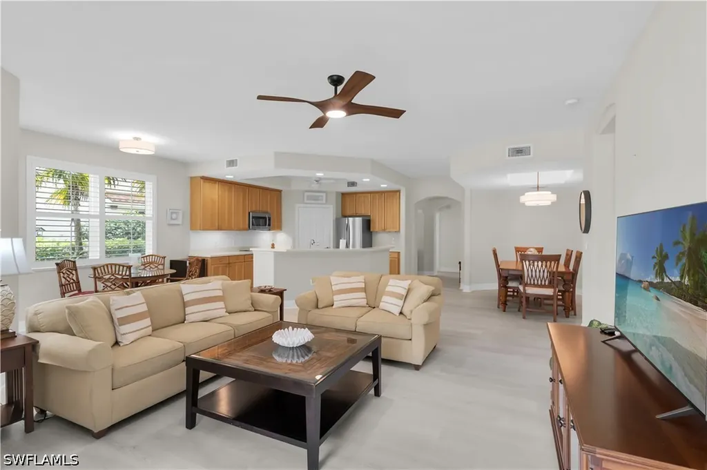 1273 Rialto Way Naples FL 34114