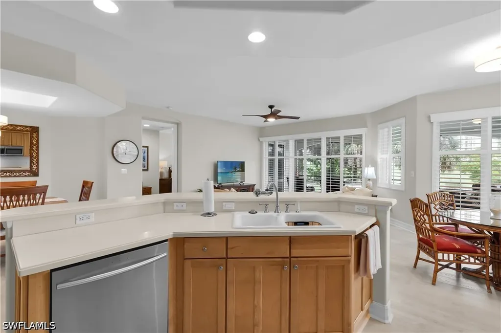 1273 Rialto Way Naples FL 34114